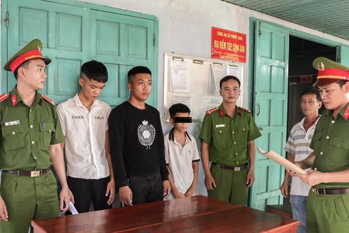 Khởi tố nhóm thanh thiếu niên truy sát nạn nhân trong phòng cấp cứu