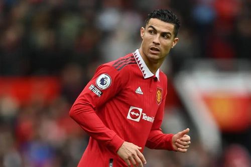 Manchester United chấm dứt hợp đồng với Cristiano Ronaldo