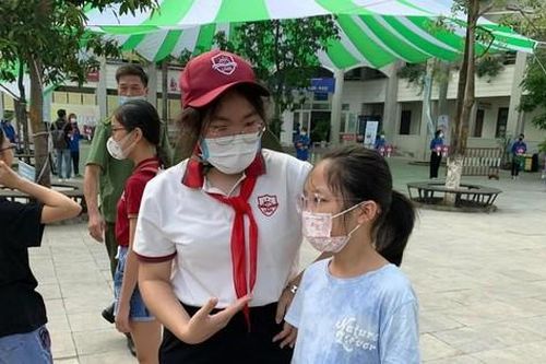 Học sinh 'mờ mắt' với các khóa luyện thi lớp 6: Giáo dục đã trở thành một cuộc đua từ rất sớm