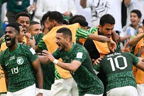 Vua Saudi Arabia cho người dân nghỉ lễ sau thắng lợi trước Argentina