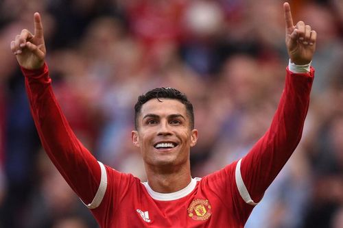 Ronaldo nói yêu Man United sau khi chấm dứt hợp đồng