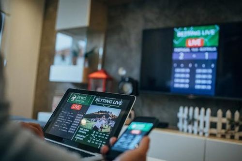 Thái Lan, Singapore tăng cường chống cá cược bóng đá trong thời gian World Cup