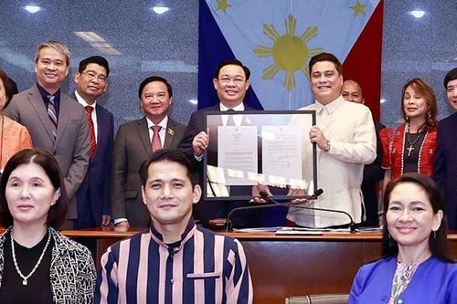 Thượng viện Philippines thông qua Nghị quyết tăng cường hơn nữa quan hệ nghị viện Philippines - Việt Nam