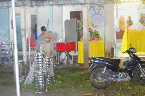Người phụ nữ tử vong nghi do bị con trai bạo hành