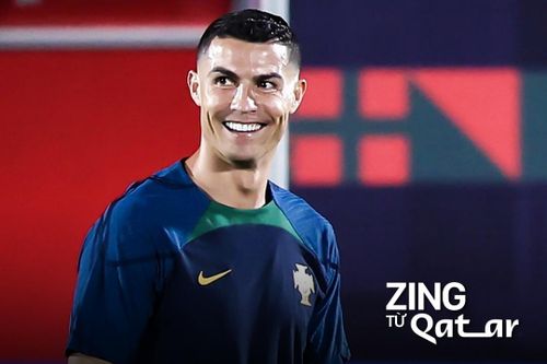 Zing từ Qatar: Buổi tập đầu tiên của Ronaldo khi 'thất nghiệp'