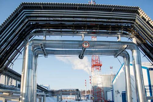 Quyết định bất ngờ của Ukraine với việc vận chuyển dầu từ Nga