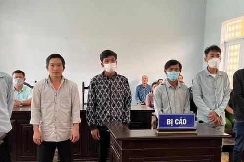 Thuê người cảnh giới để phá rừng ở Vườn Quốc gia Phú Quốc