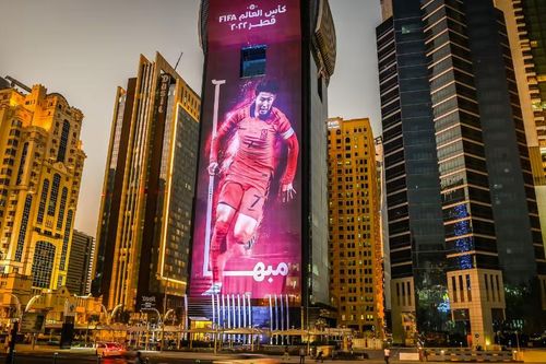 Các tập đoàn châu Á chi đậm cho World Cup 2022