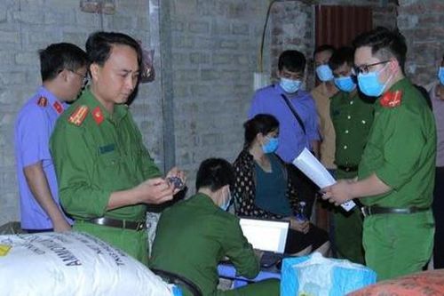 Công an Lào Cai thu giữ một lượng lớn thuốc nổ và chất xyanua