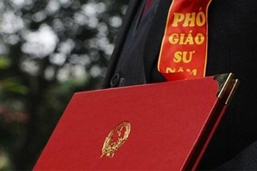 Công nhận 383 Giáo sư, Phó giáo sư năm 2022
