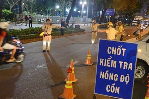 Thực hư thông tin Công an Hà Nội 'thành lập 15 tổ chuyên đề 212 kiểm tra nồng độ cồn'