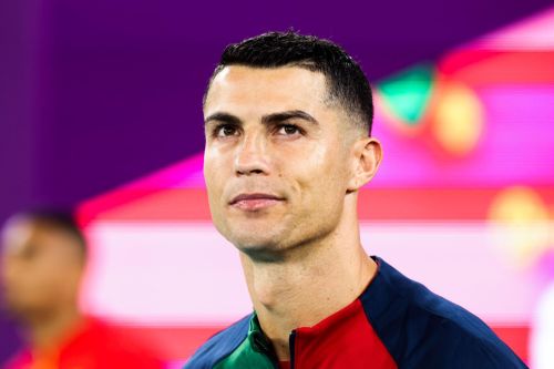 HLV Ghana tố trọng tài 'tặng' quả phạt đền cho Ronaldo