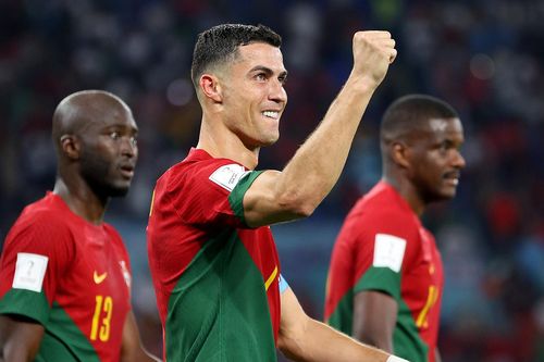 Ronaldo là cầu thủ đầu tiên ghi bàn tại 5 kỳ World Cup liên tiếp