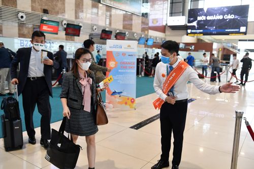 'Tô cam' chuyến bay hưởng ứng Tháng hành động quốc gia về bình đẳng giới