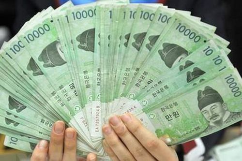 Hàn Quốc nâng lãi suất cơ bản để kiềm chế lạm phát