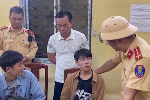 Bắt vi phạm giao thông, phát hiện tàng trữ ma túy