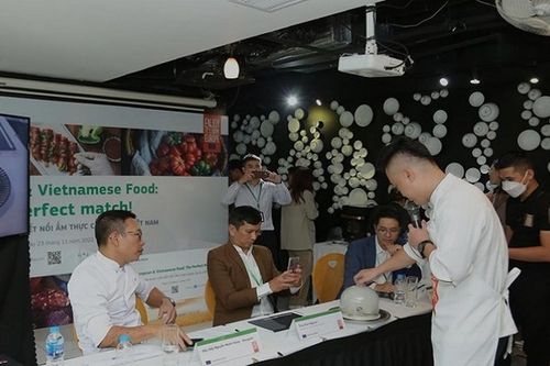 Sự kết hợp hoàn hảo giữa sản phẩm thực phẩm châu Âu và nguyên liệu của Việt Nam
