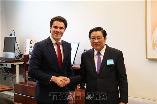 Trưởng Ban Nội chính Trung ương Phan Đình Trạc thăm và làm việc tại Australia
