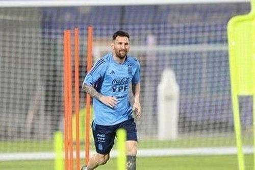 Messi buộc phải tập riêng, chưa rõ khả năng ra sân gặp Mexico