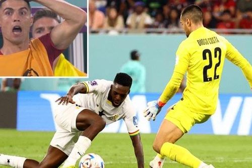 Ronaldo thót tim vì thủ môn Bồ Đào Nha suýt giúp Ghana có bàn gỡ