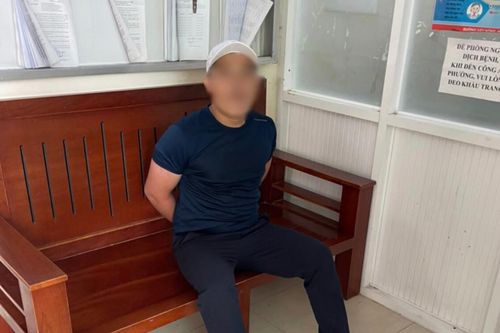 Cầm dao truy đuổi tấn công người đi đường, đối tượng bị công an bắt gọn
