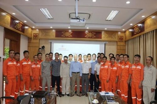 Nhiều kiến thức bổ ích được truyền đạt trong khóa đào tạo tại Nhà máy thủy điện Trung Sơn