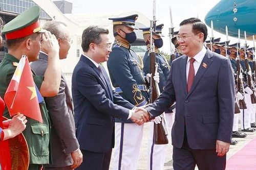 Một số hình ảnh Lễ đón Chủ tịch Quốc hội Vương Đình Huệ thăm chính thức Cộng hòa Philippines