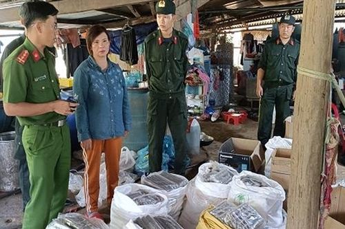 Tạm giữ 6 đối tượng mua bán, tàng trữ hơn 1 tấn thuốc nổ và gần 8.000 kíp điện