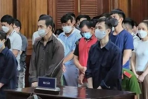 Bài 2: Những canh bạc 'cháy túi'