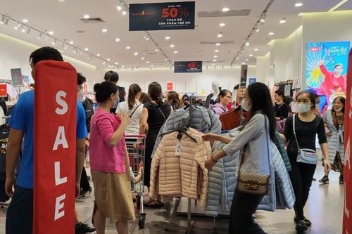 Thất vọng khi mua quần áo dịp Black Friday