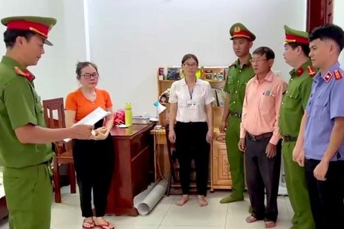Bắt tạm giam nguyên Chánh văn phòng HĐND và UBND huyện Bù Đăng