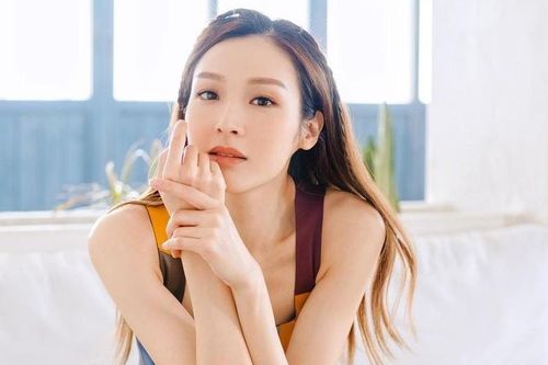 Người đẹp TVB bị cắt sóng, làm mờ mặt