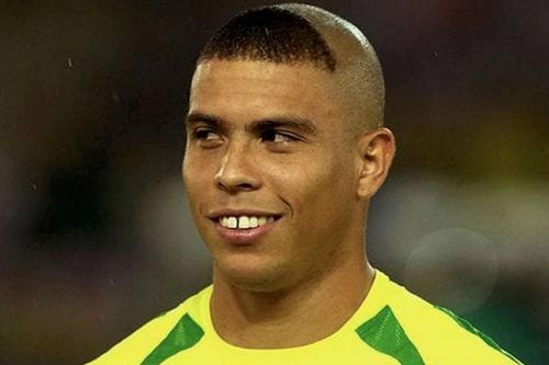 Bị đuổi học vì cắt tóc giống Ronaldo
