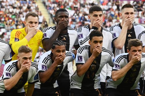 Tuyển Đức thách thức FIFA