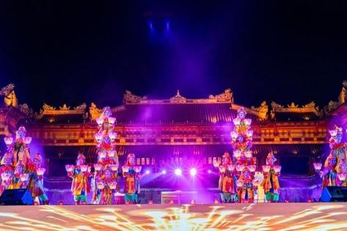 Nghệ sĩ Huế và Hàn Quốc trình diễn 'Vũ khúc giao hòa'