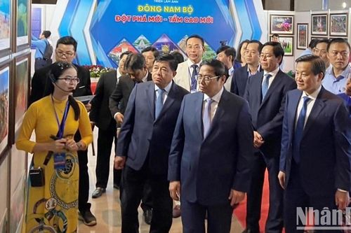 Thủ tướng chủ trì Hội nghị về phát triển vùng Đông Nam Bộ và xúc tiến đầu tư vùng