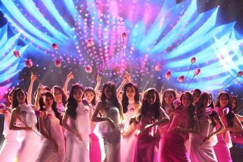 Chung khảo Hoa hậu Việt Nam 2022: Sẵn sàng tỏa sáng