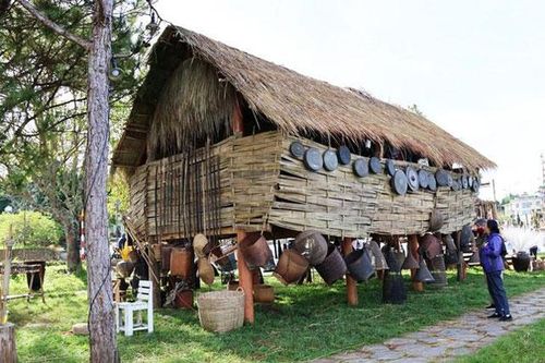 'Thiên đường Tây Nguyên' ấn tượng bên hồ Xuân Hương