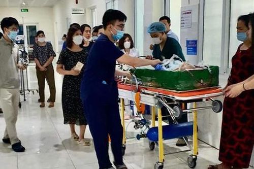 Chuyển giao kỹ thuật tuyến trên về tuyến dưới: Cả thầy thuốc và bệnh nhân vùng cao được hưởng lợi