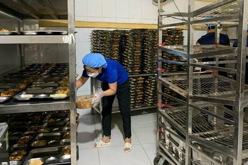 Ngộ độc thực phẩm học đường: SOS
