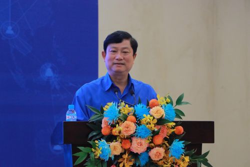 Chủ tịch tỉnh Bình Dương đối thoại với đại diện 1 triệu thanh niên
