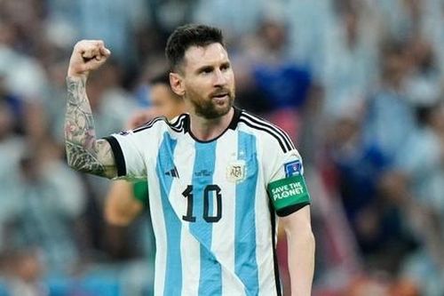'Xé lưới' Mexico, Messi cân bằng thành tích của Maradona