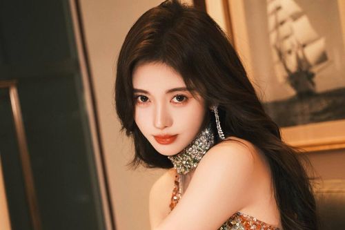 Ảnh chưa qua chỉnh sửa của Cúc Tịnh Y: Đẹp kinh diễm, xứng đáng là 'mỹ nhân 4000 năm có một'