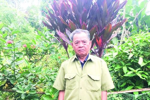 Hết mình vì công việc của thôn