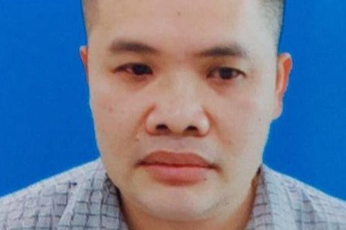 Nhờ giao hàng lấy tiền hộ để lừa đảo chiếm đoạt tài sản