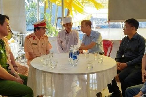 Ủy ban ATGT Quốc gia thăm viếng các nạn nhân tử vong trong vụ TNGT nghiêm trọng