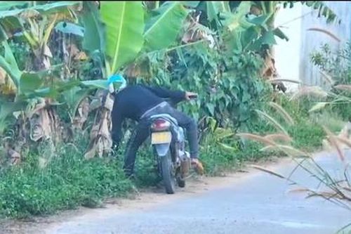 Khởi tố đối tượng ném ma túy phi tang, tông thẳng xe vào công an