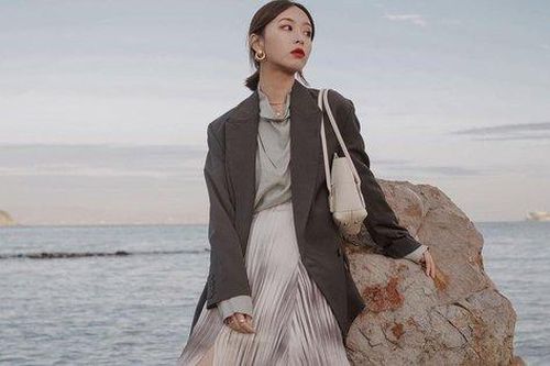 5 bản phối giúp nàng có chiều cao khiêm tốn tự tin diện váy dài