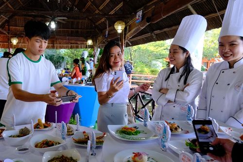 122 món ăn từ tôm và muối Bạc Liêu xác lập kỷ lục Việt Nam