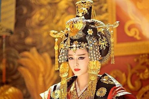 5 nữ hoàng giàu nhất mọi thời đại: Võ Tắc Thiên đầu bảng